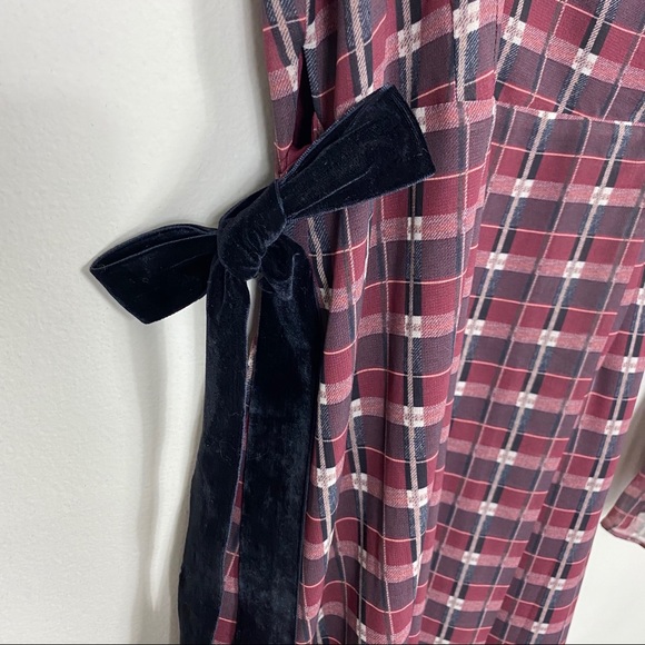 HUTCH Esme Wrap Dress - Picture 3 of 11